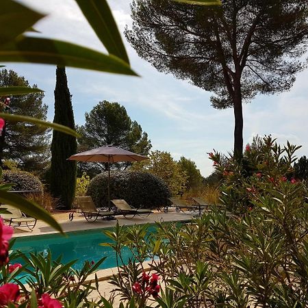 Bed and Breakfast Les Mazets Du Luberon Puget Экстерьер фото