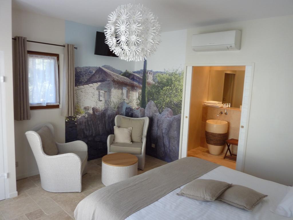 Bed and Breakfast Les Mazets Du Luberon Puget Номер фото