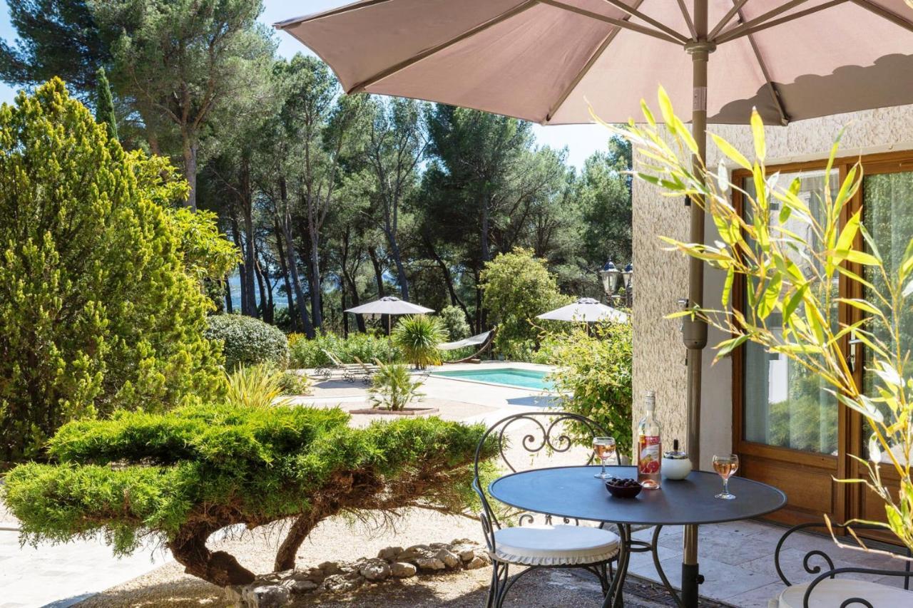 Bed and Breakfast Les Mazets Du Luberon Puget Экстерьер фото